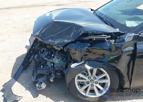 2025 Toyota Camry Le from USA, damaged, VIN 4T1DAACK9SU581247